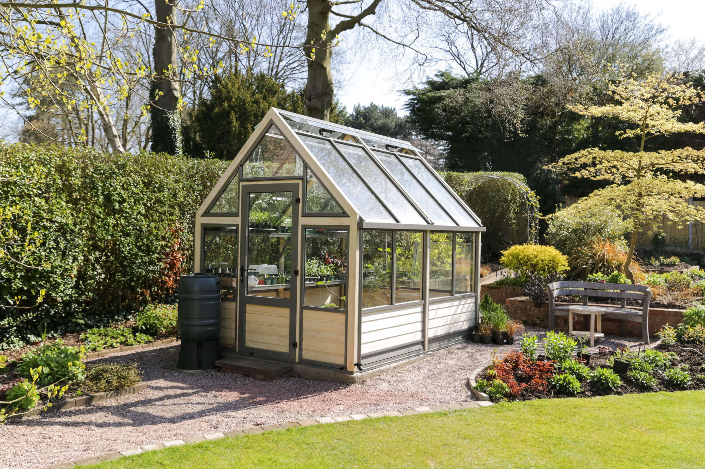 Greenhouse for all seasons